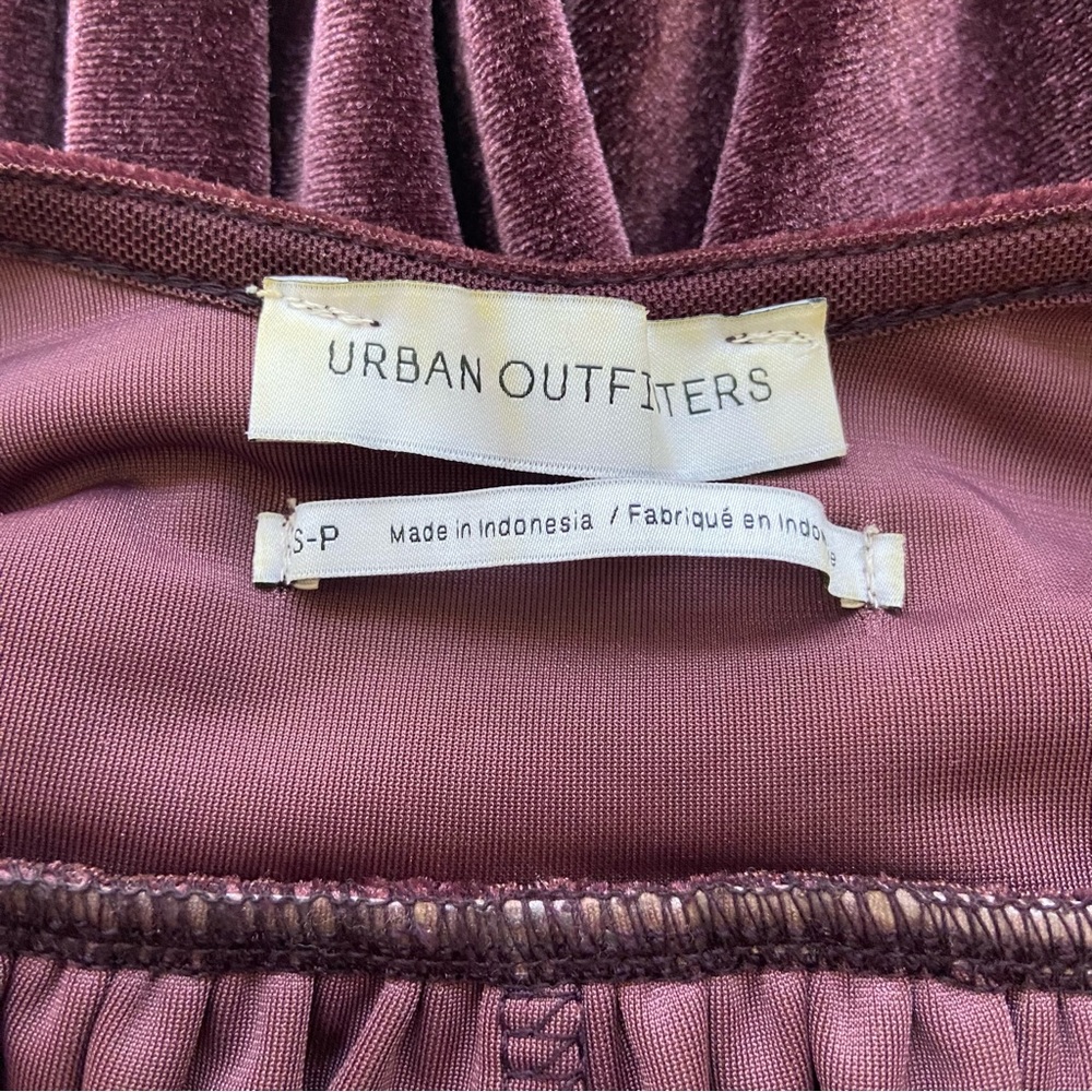 UO Purple Velvet Wide Leg Jumpsuit Small Straight Neck Y2K Party - Picture 5 of 6